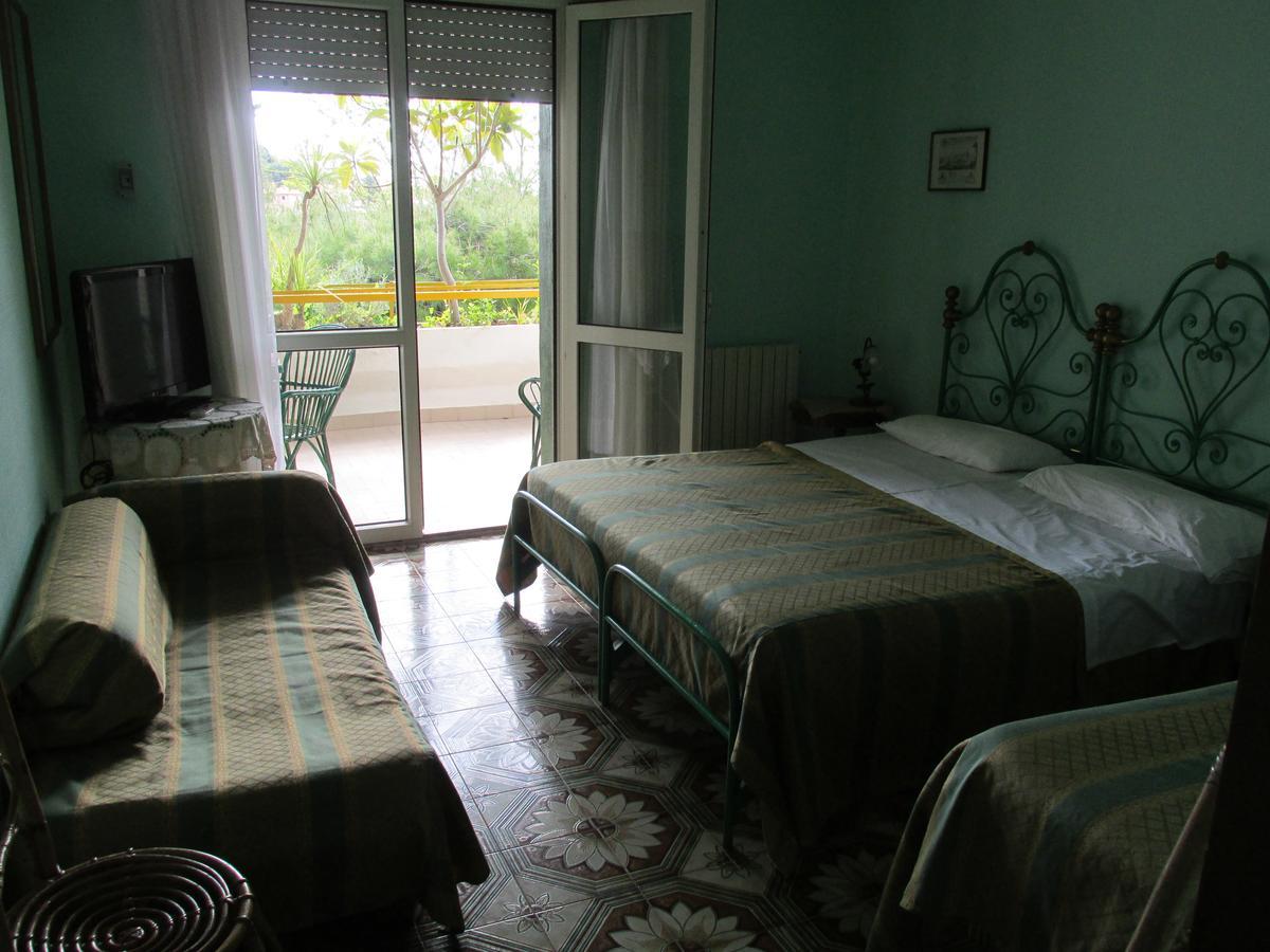 Hotel Conchiglia Verde Sirolo Exterior photo